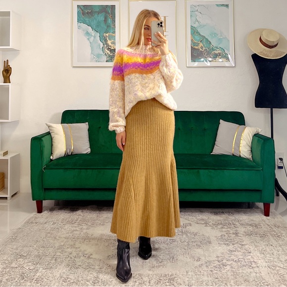 Rose Carmine Doudou Kid Mohair Open Front Sweater - Neutrals Knitwear - Picture 7 of 17